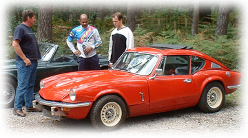 Doug chats to two intersested MTBers at Rowney Warren